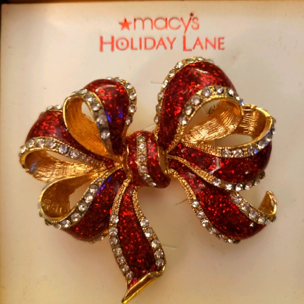 Macys Holiday Lane Brooch